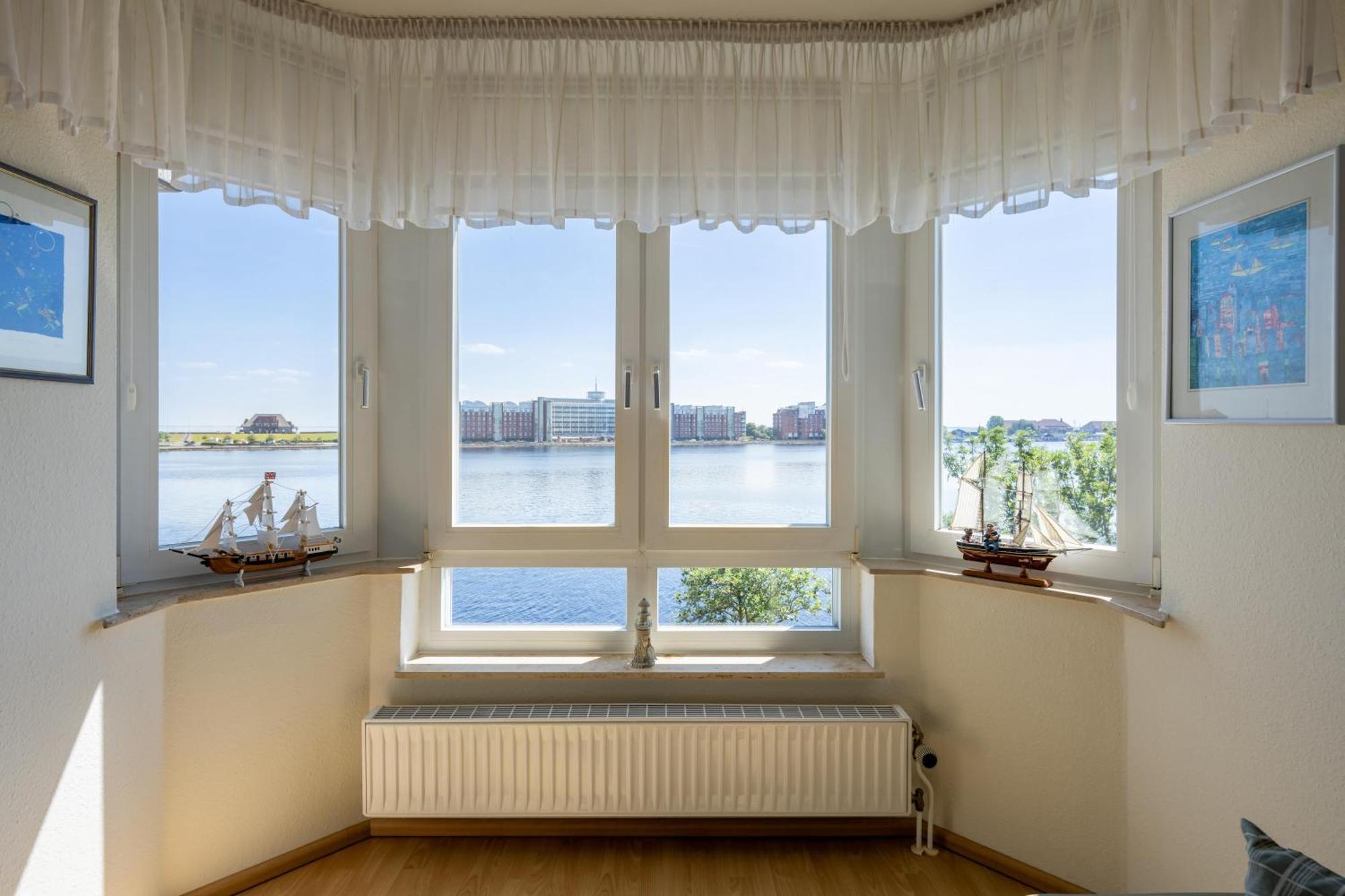 Gemuetliche Ferienwohnung Mit Meerblick Direkt Am Hafen Wilhelmshaven Exterior foto