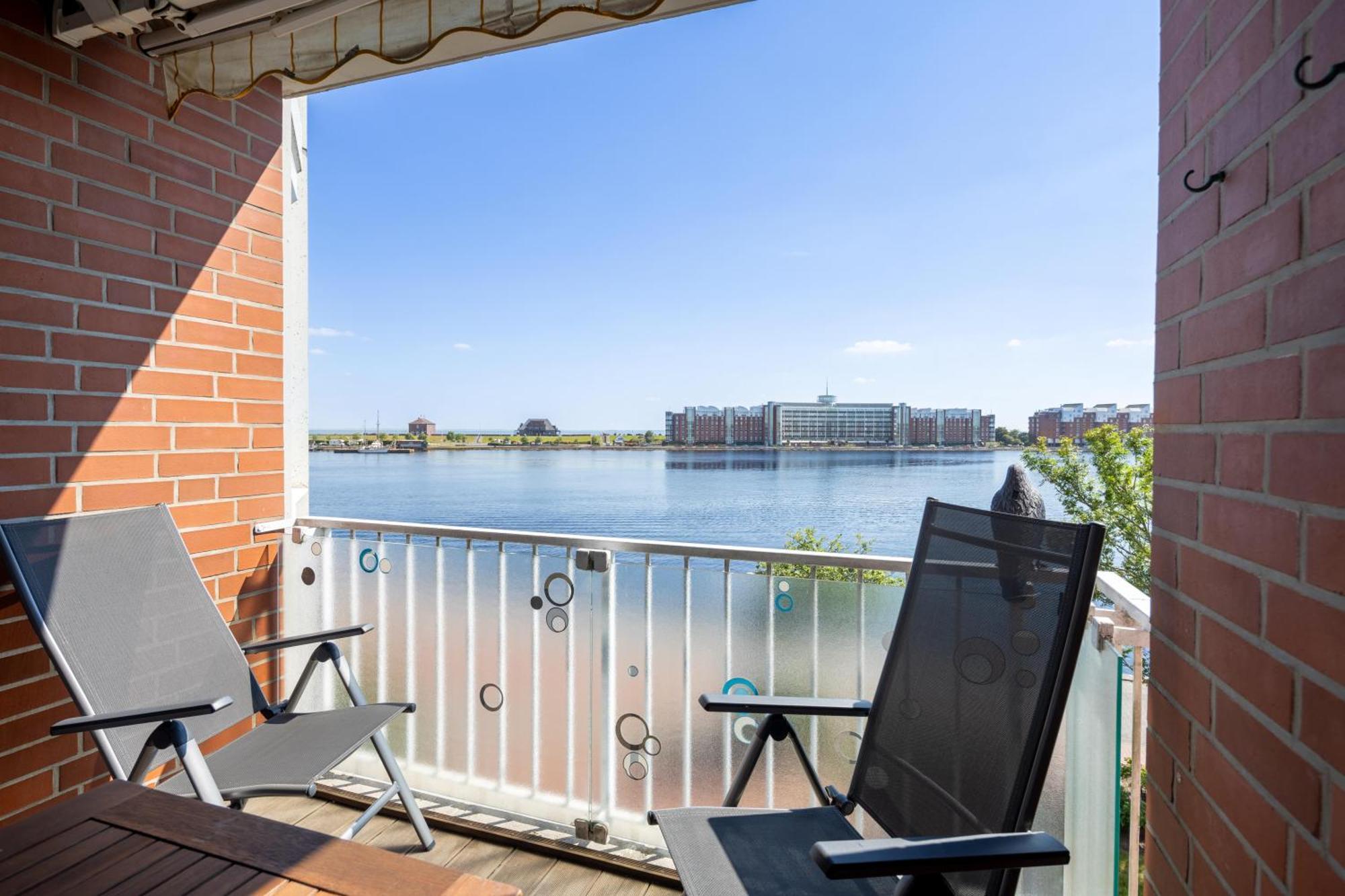 Gemuetliche Ferienwohnung Mit Meerblick Direkt Am Hafen Wilhelmshaven Exterior foto